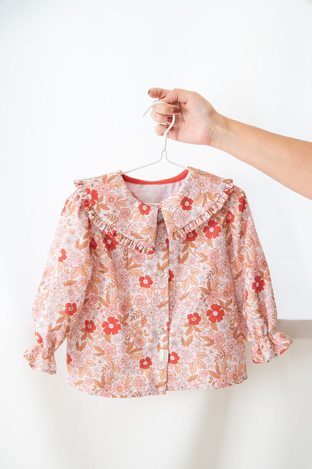 Camisa Infantil Floral “Bouquet Romântico”